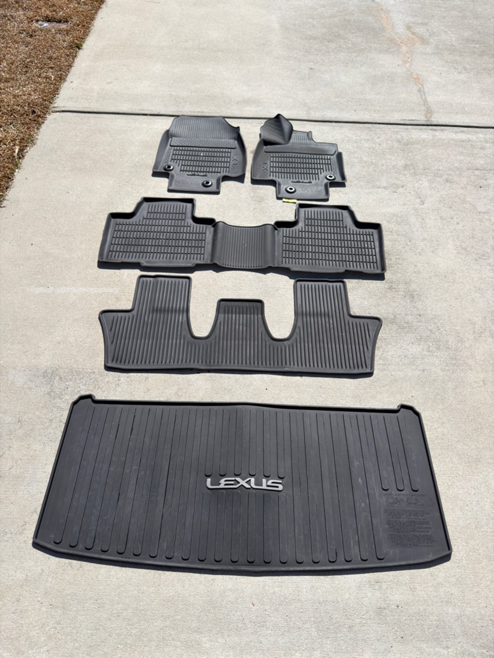 Lexus Black All-Weather Floor & Cargo Mat Set